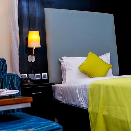 Acacia Premier Hotel 키수무 외부 사진