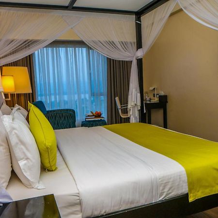 Acacia Premier Hotel 키수무 외부 사진