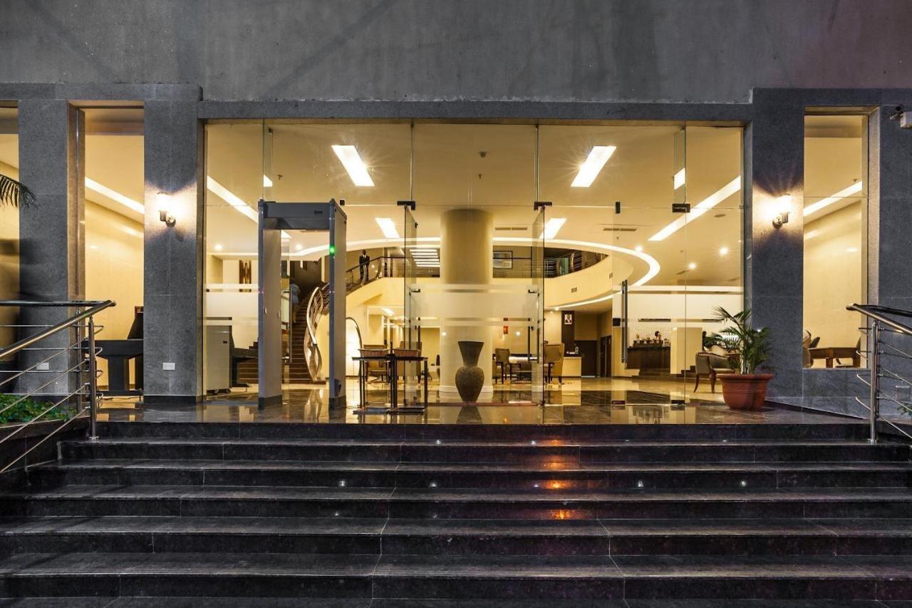 Acacia Premier Hotel 키수무 외부 사진