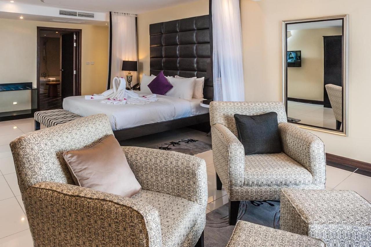 Acacia Premier Hotel 키수무 외부 사진