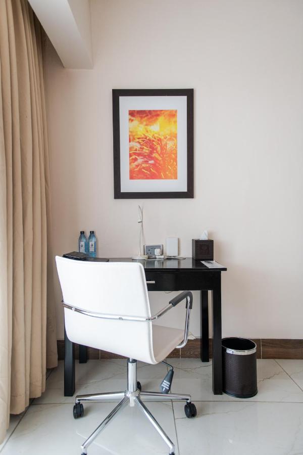 Acacia Premier Hotel 키수무 외부 사진