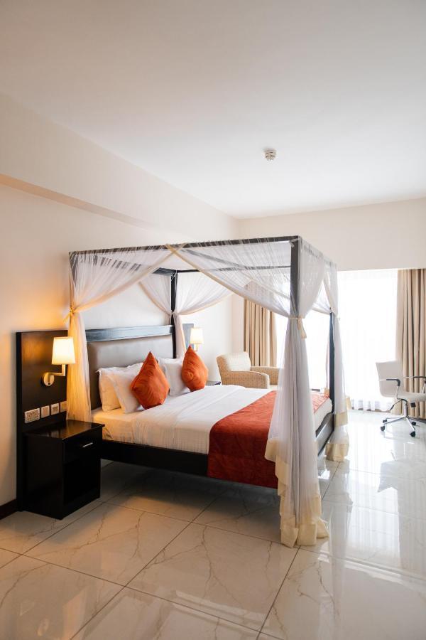 Acacia Premier Hotel 키수무 외부 사진
