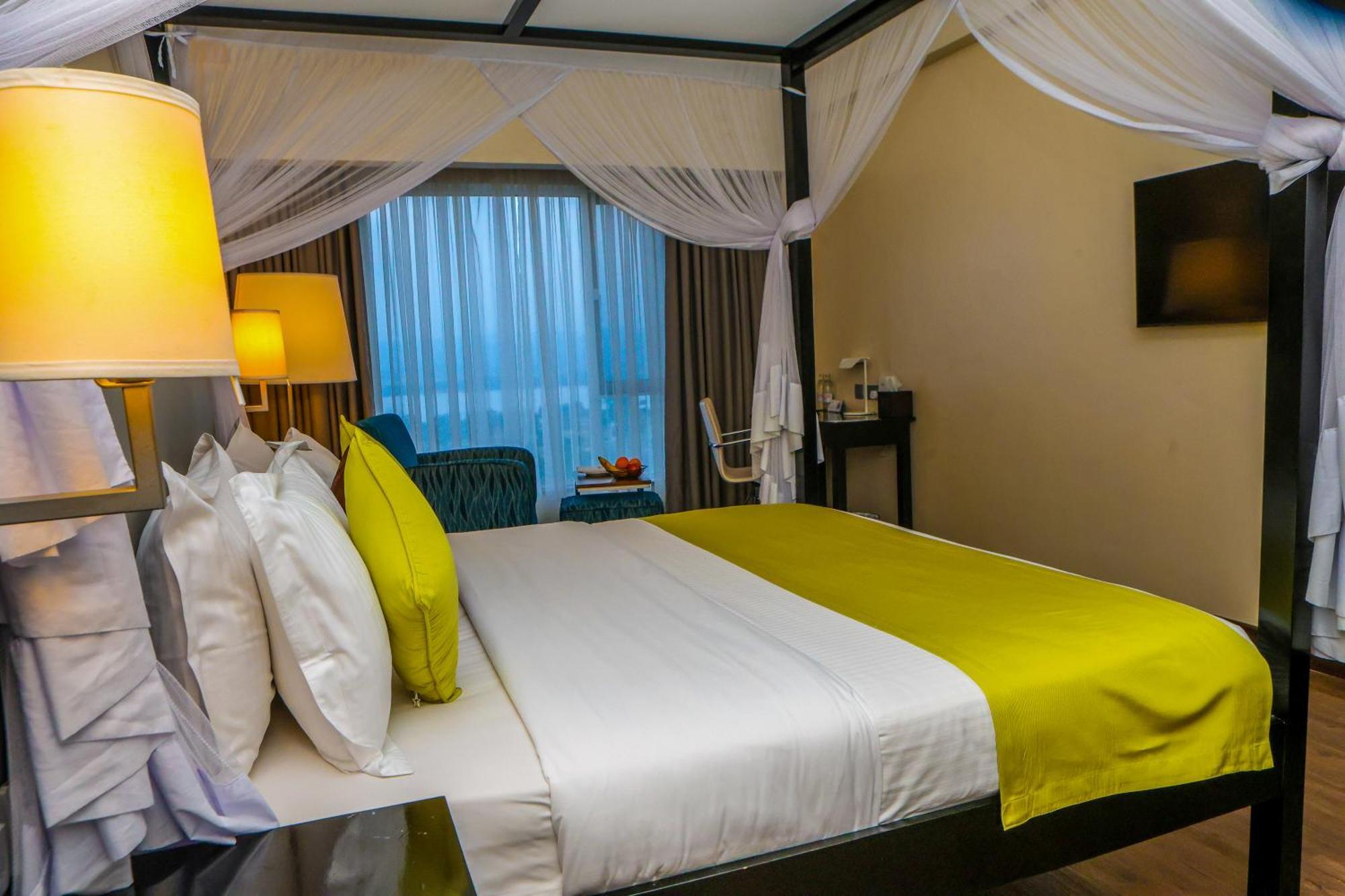 Acacia Premier Hotel 키수무 외부 사진